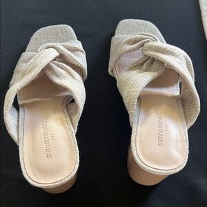 Banana Republic Women's Cream Knotted Mules